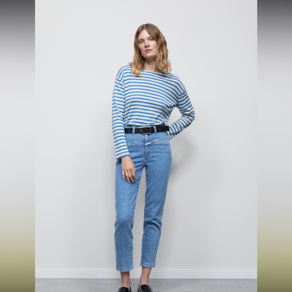 Closed Light Blue Cropped Jeans